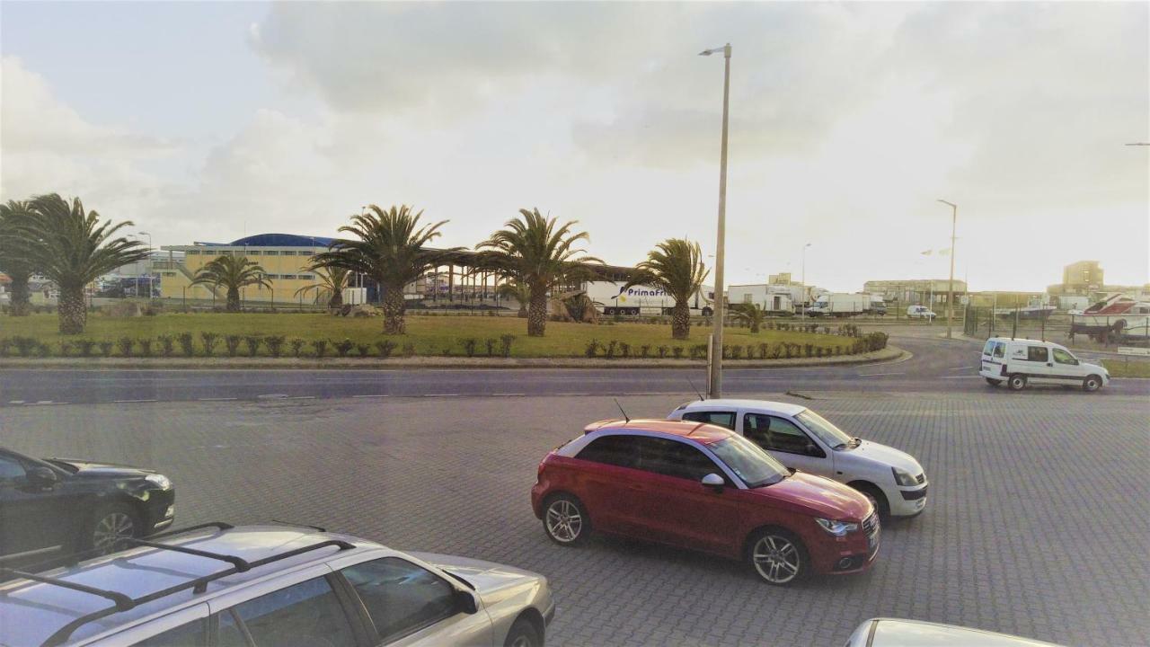 Casa Da Praia De Peniche Apartment Luaran gambar